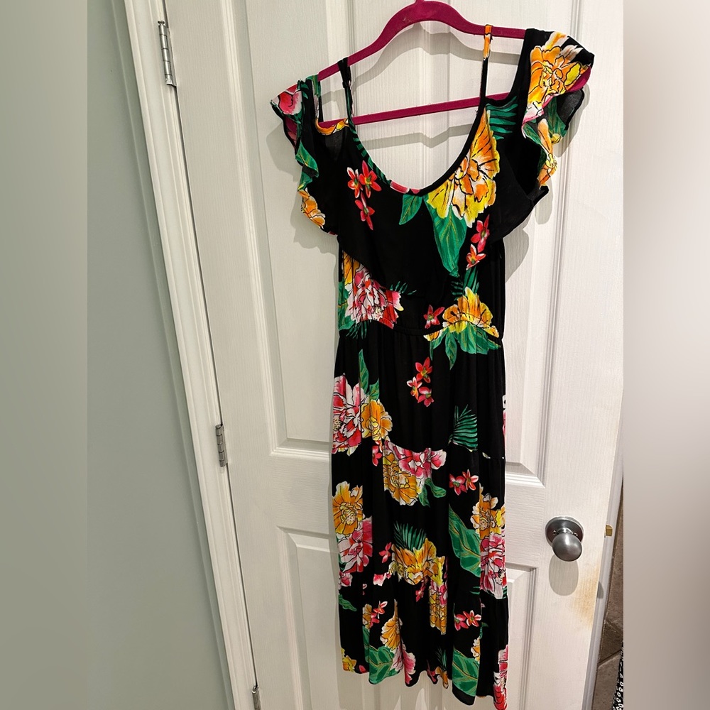 Floral cold shoulder summer dress